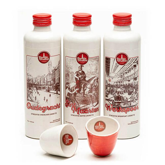 3 Flessen likorette cadeaupakket + 2 keramieken likeur glaasjes