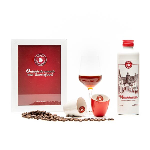 Fles Amersfoortse 'Muurhuizen' Likorette Rondje Amersfoort Ontdek de smaak van Amersfoort met glaasjes